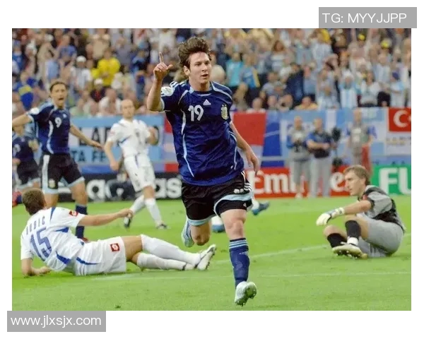 梅西领衔阿根廷新一代足球传奇 重燃世界杯荣耀梦 梅西领衔阿根廷新一代足球传奇 重燃世界杯荣耀梦