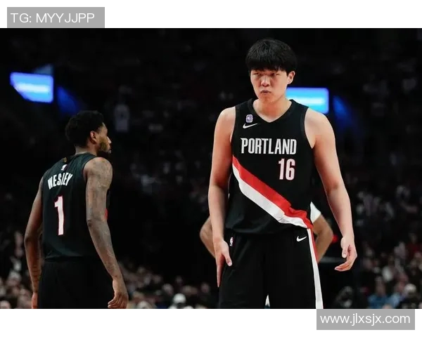 2014年NBA季后赛火箭与开拓者的经典对决回顾与精彩瞬间分析 2014年NBA季后赛火箭与开拓者的经典对决回顾与精彩瞬间分析